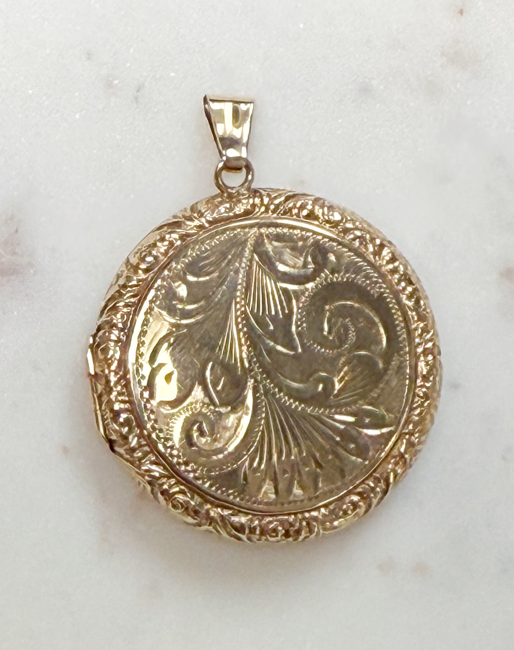 9ct Gold Large Round Locket