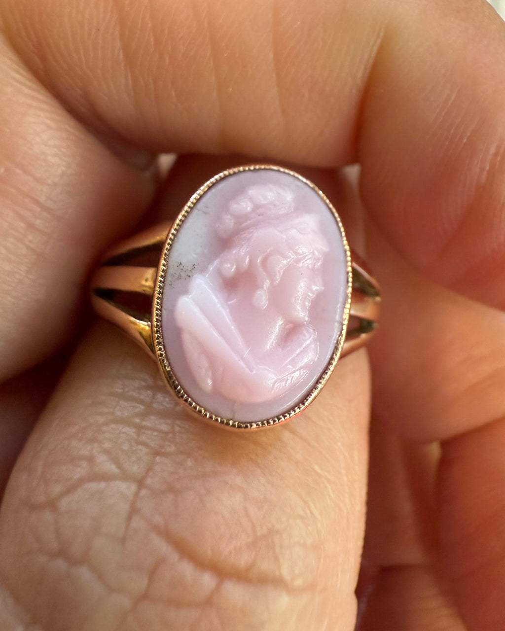 9ct Gold Cameo Ring