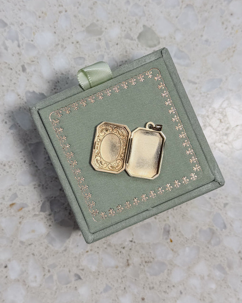 9ct Gold Rectangular Locket