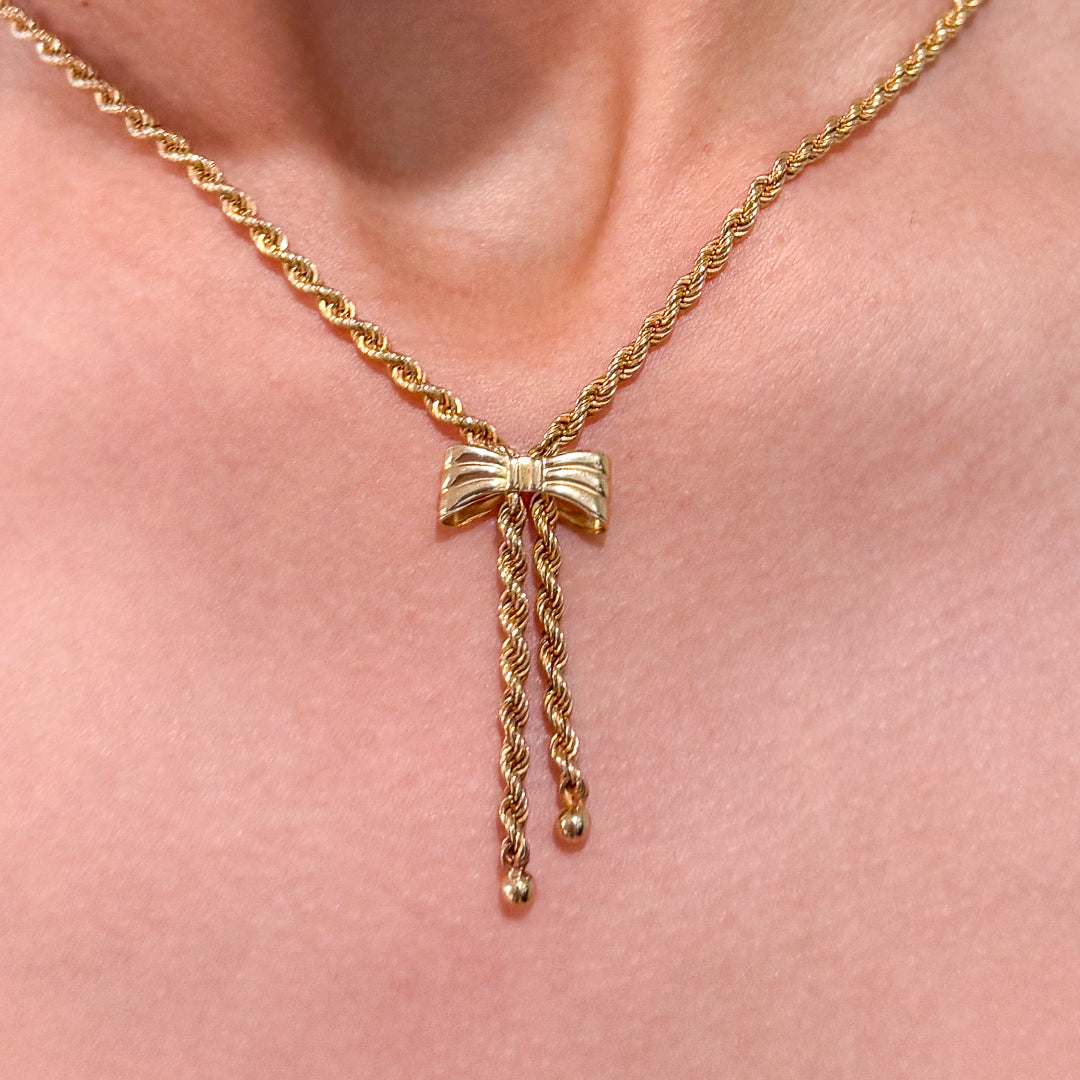 Sweet Bow Necklace