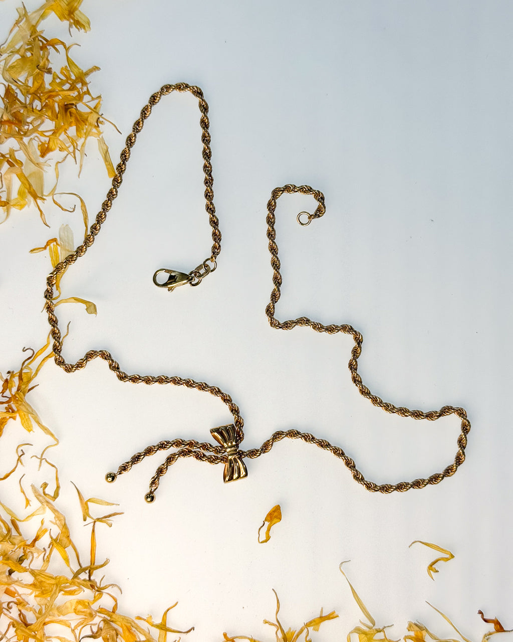 Sweet Bow Necklace