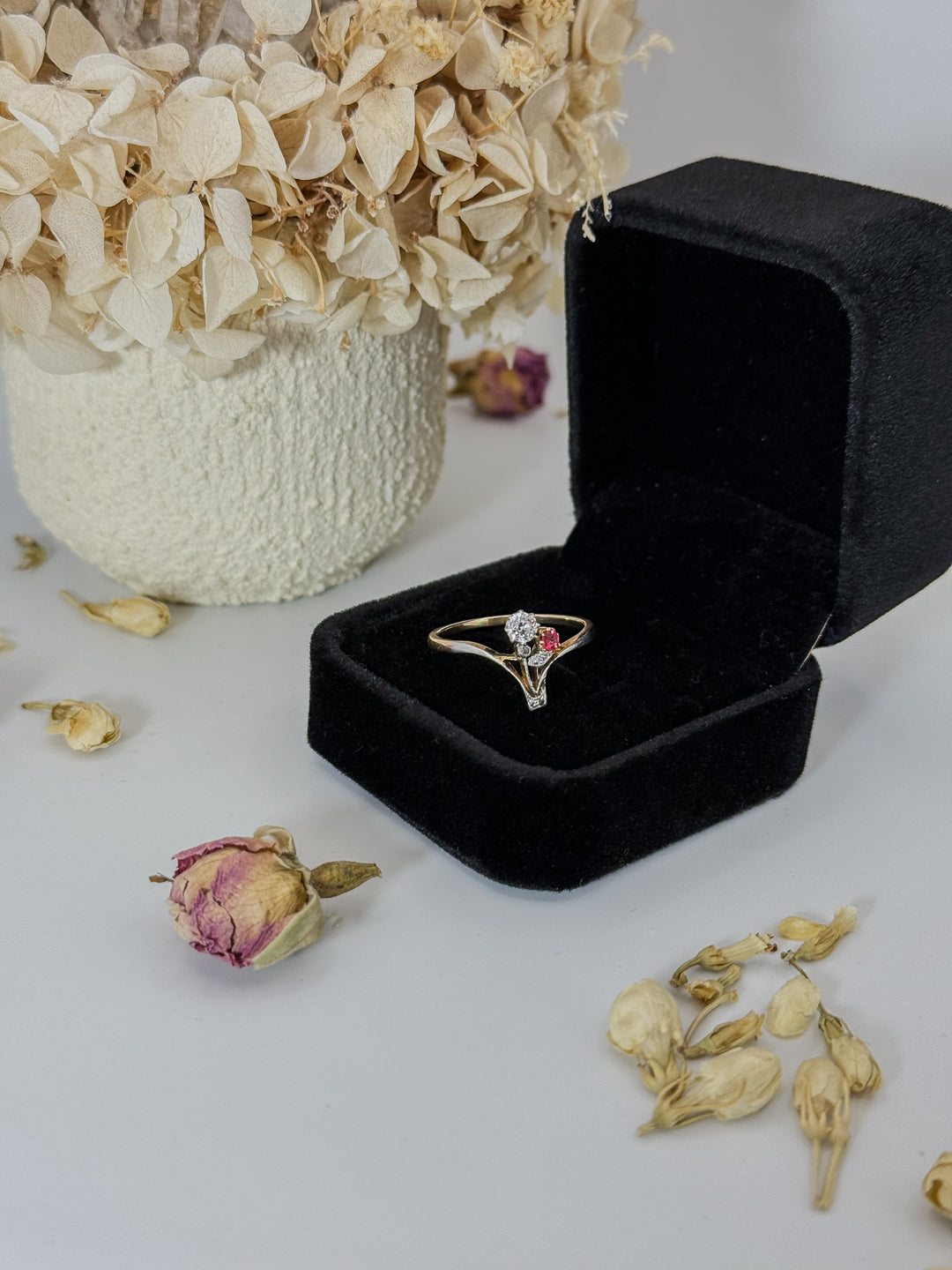 Art Nouveau Diamond Ring