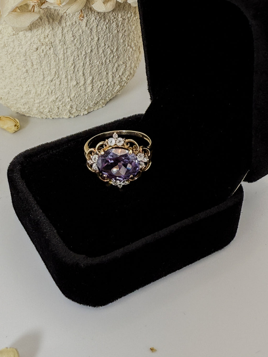 Vintage Colour-Change Ring