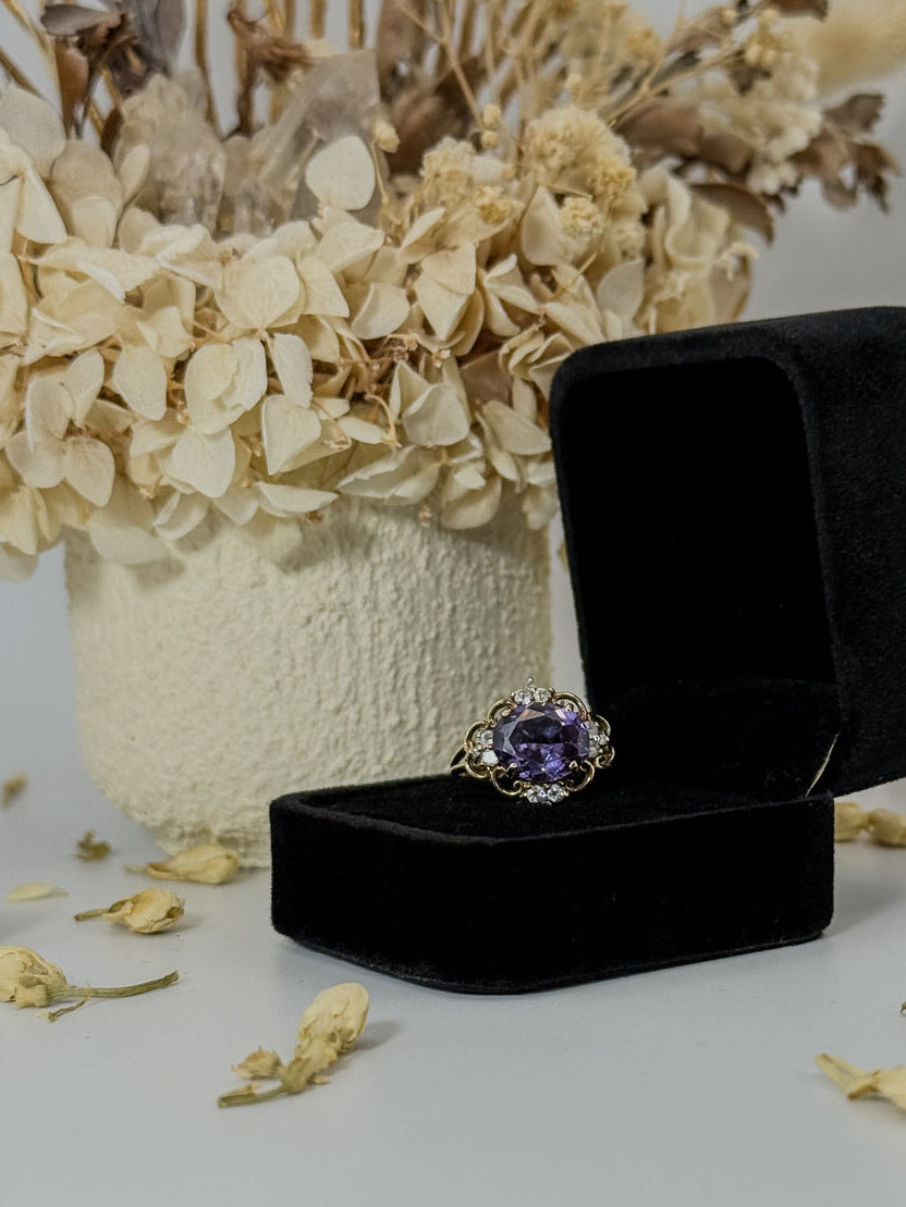Vintage Colour-Change Ring