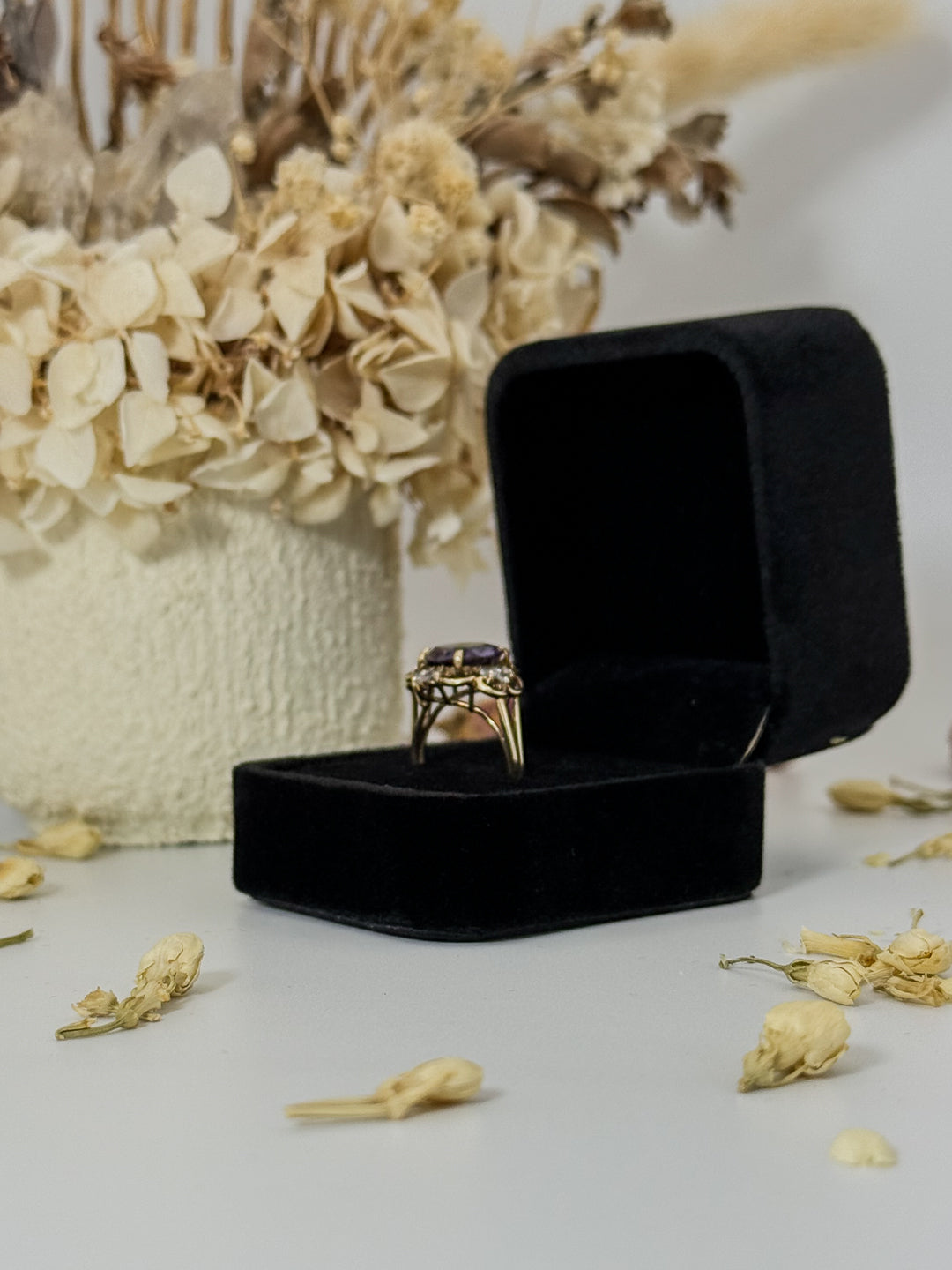 Vintage Colour-Change Ring