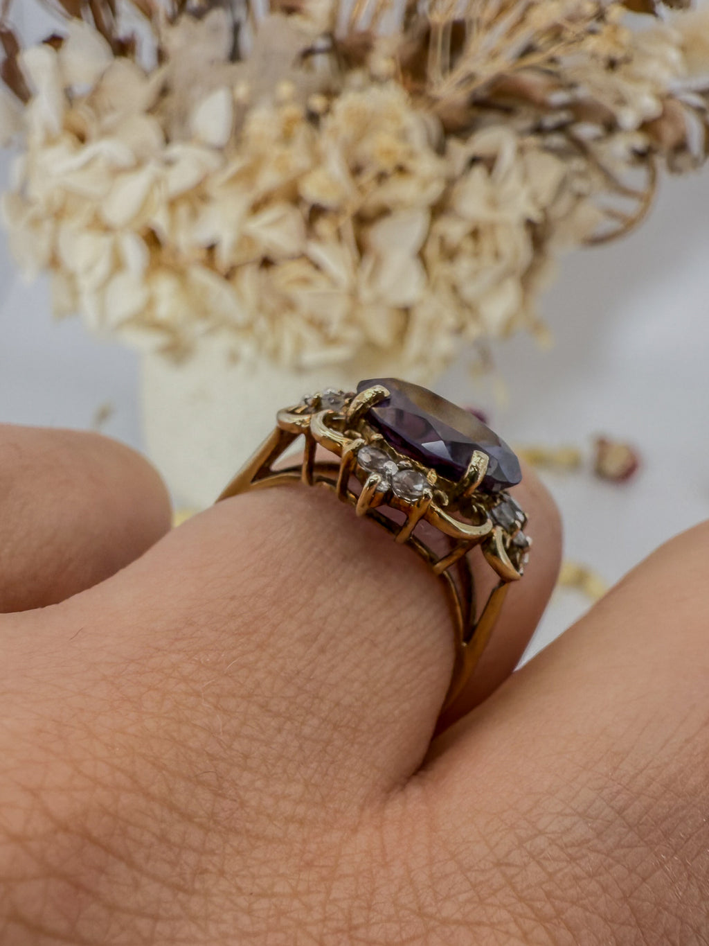 Vintage Colour-Change Ring