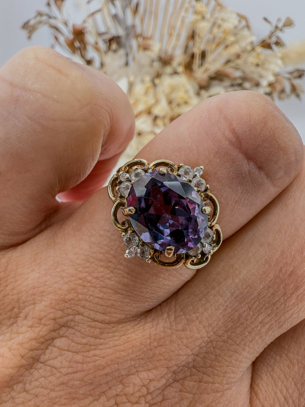 Vintage Colour-Change Ring