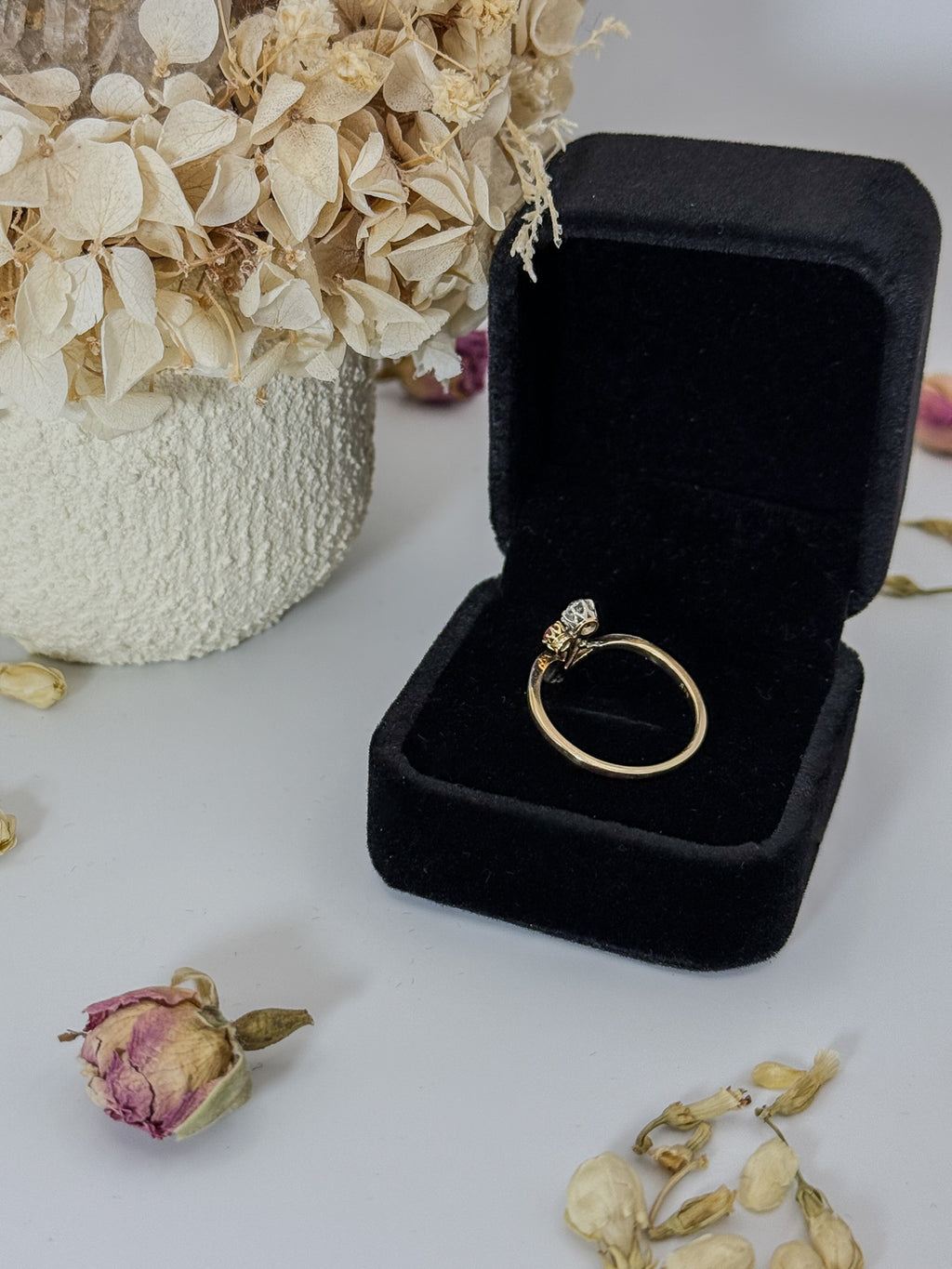 Art Nouveau Diamond Ring