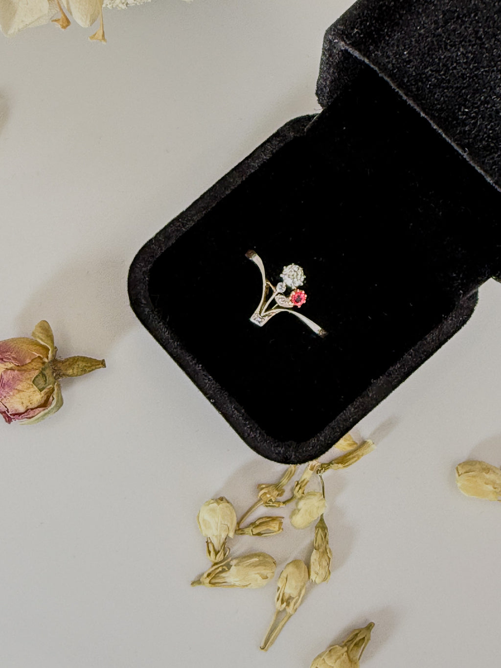 Art Nouveau Diamond Ring