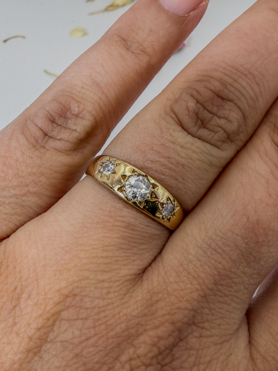 15ct Star-Set Diamond Band