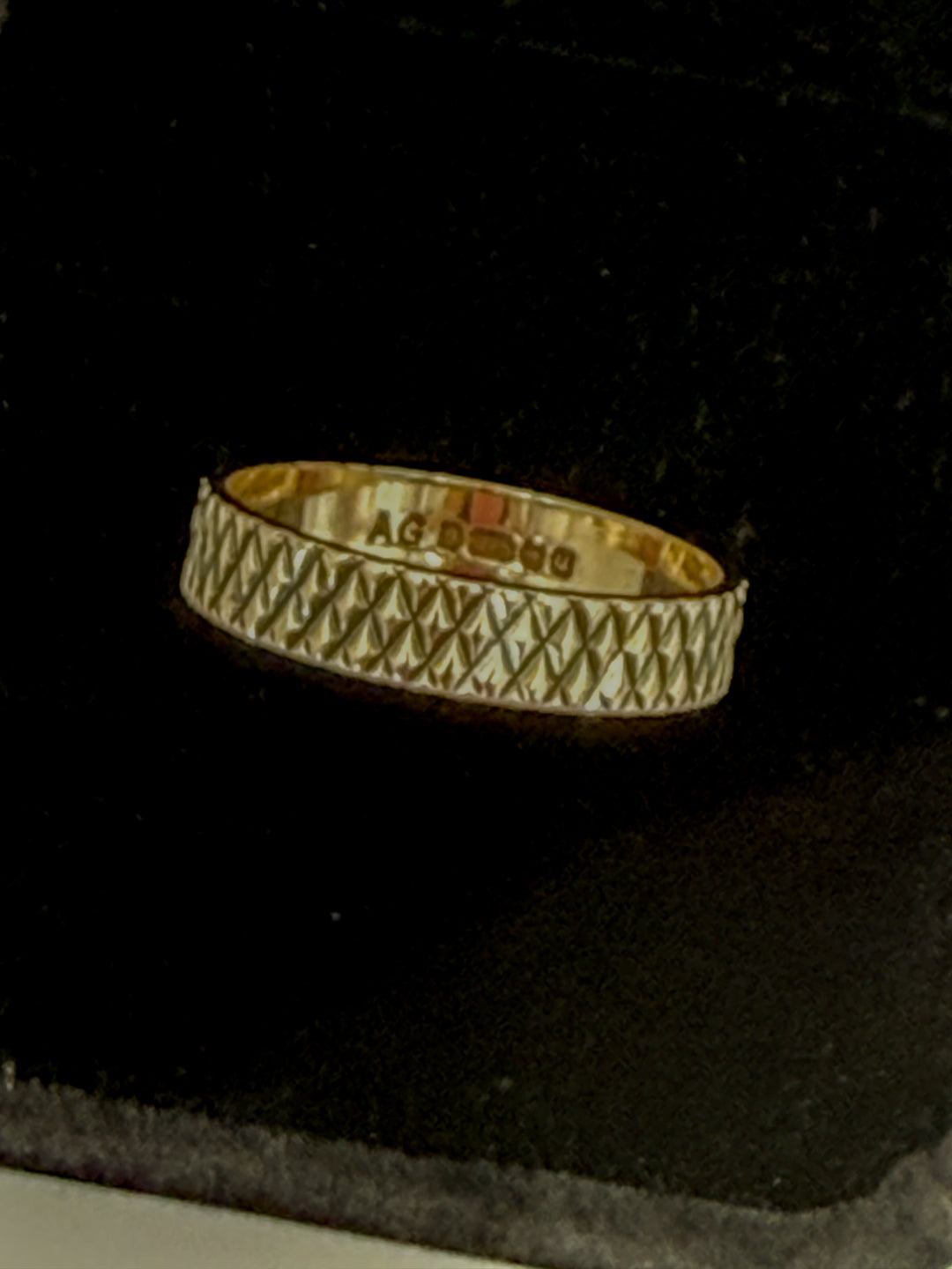 Vintage Crosshatched Ring