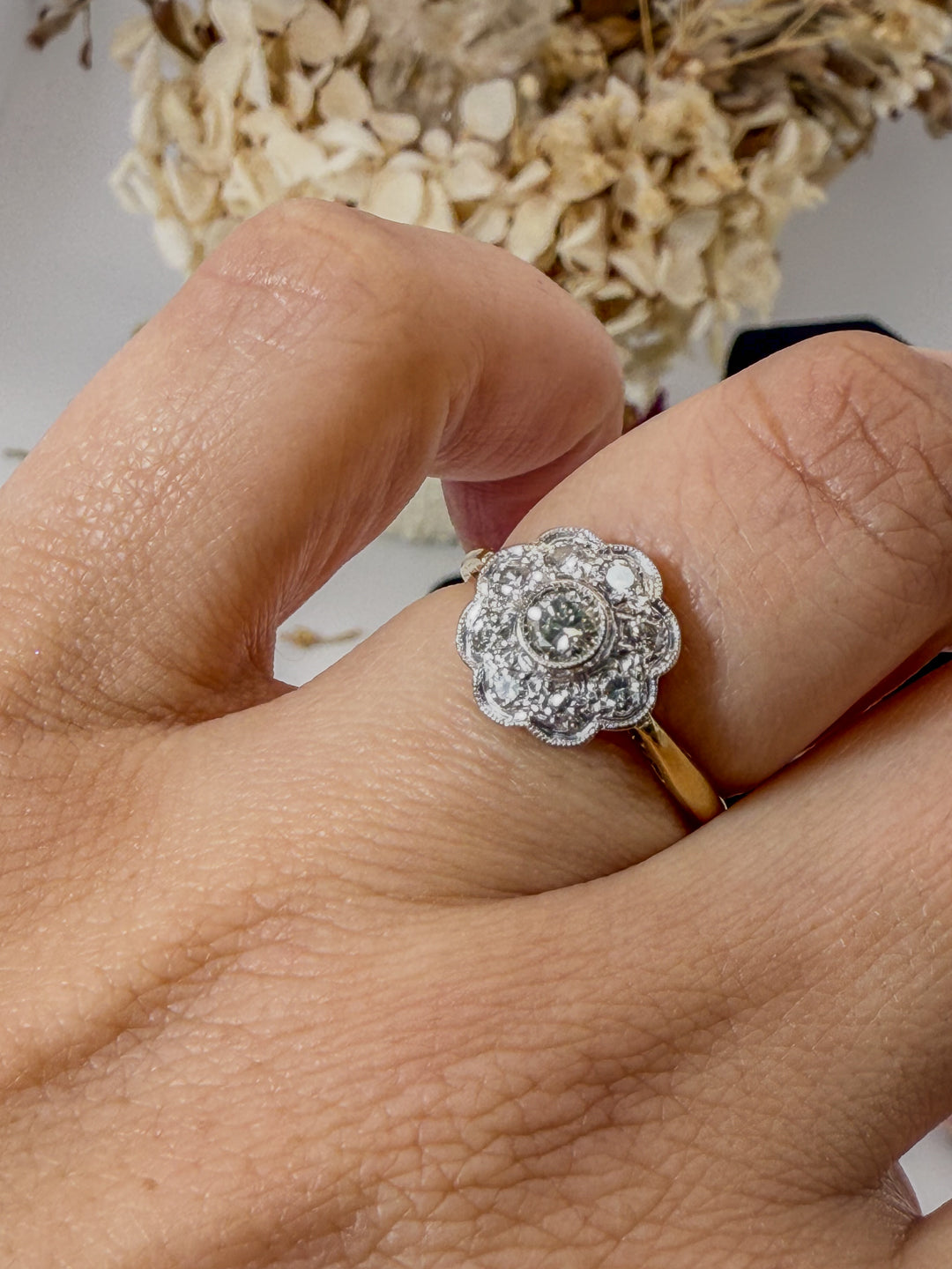 18ct Diamond Daisy Cluster Ring