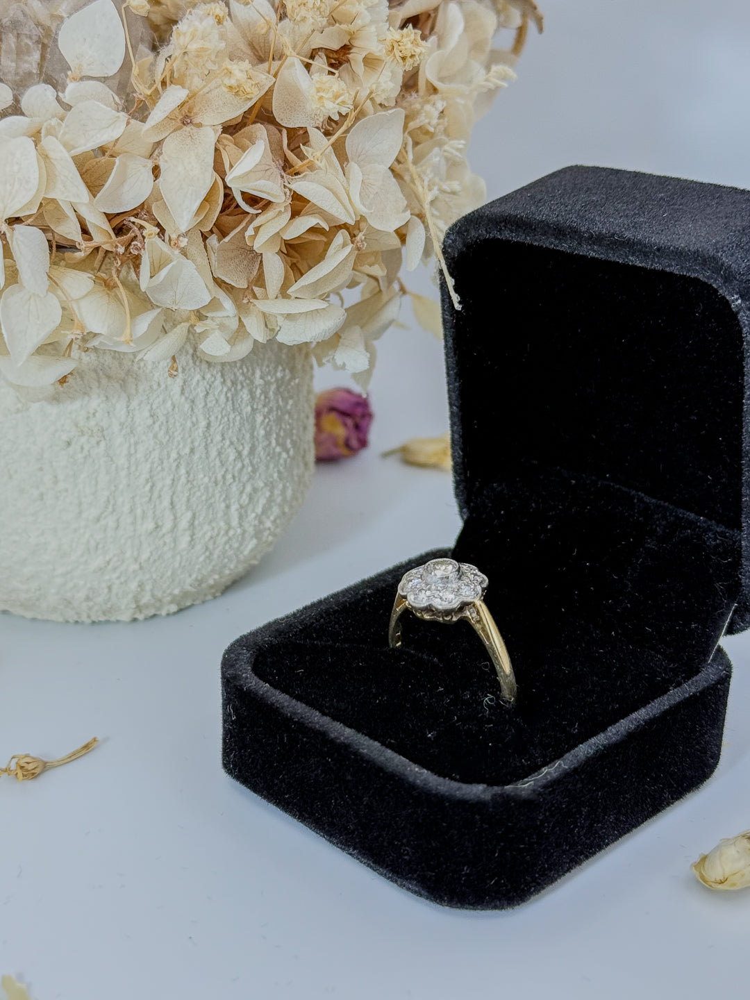 18ct Diamond Daisy Cluster Ring