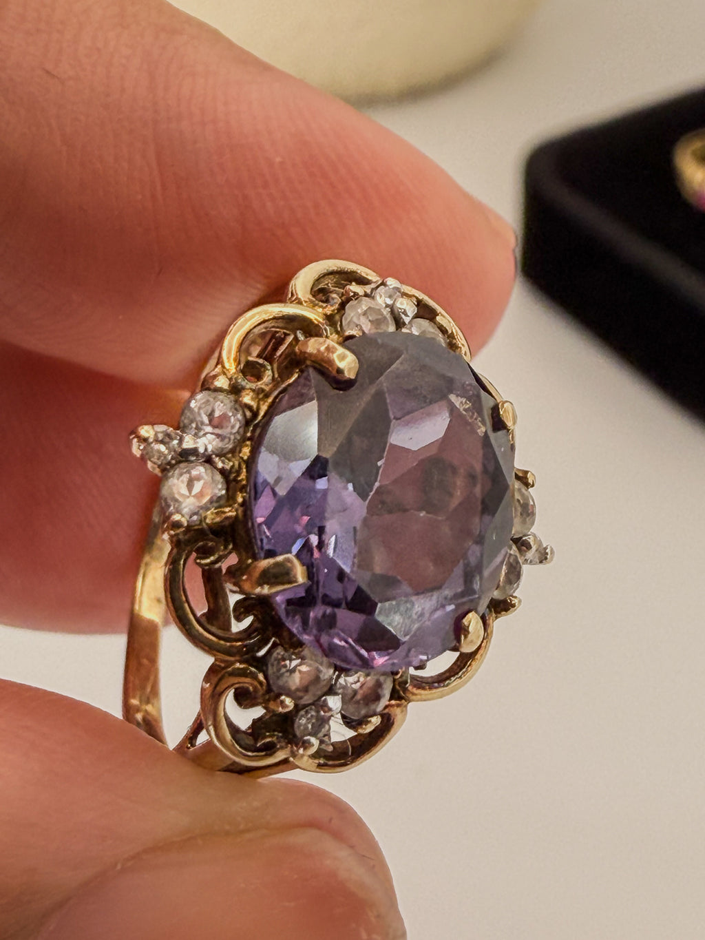 Vintage Colour-Change Ring