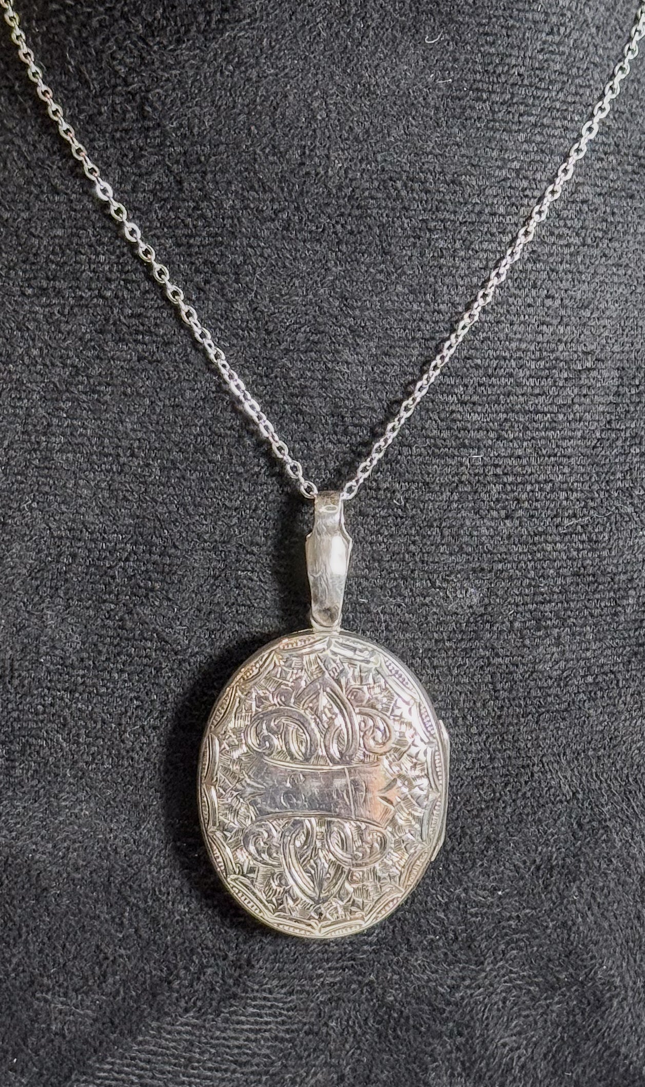 Antique Foliate Locket