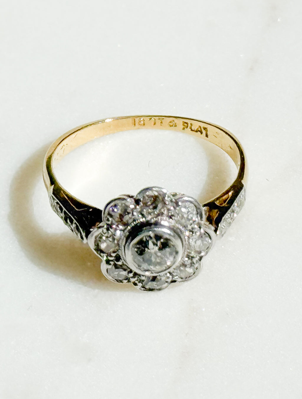 18ct Gold and Platinum Old Cut Diamond Daisy Ring