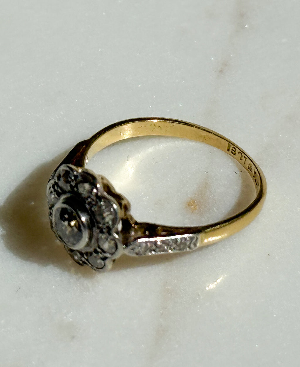 18ct Gold and Platinum Old Cut Diamond Daisy Ring