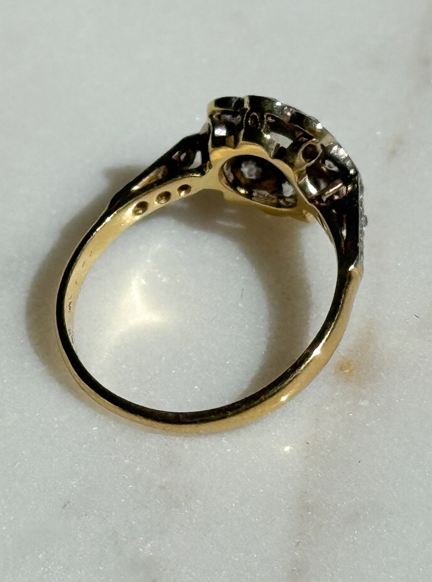 18ct Gold and Platinum Old Cut Diamond Daisy Ring