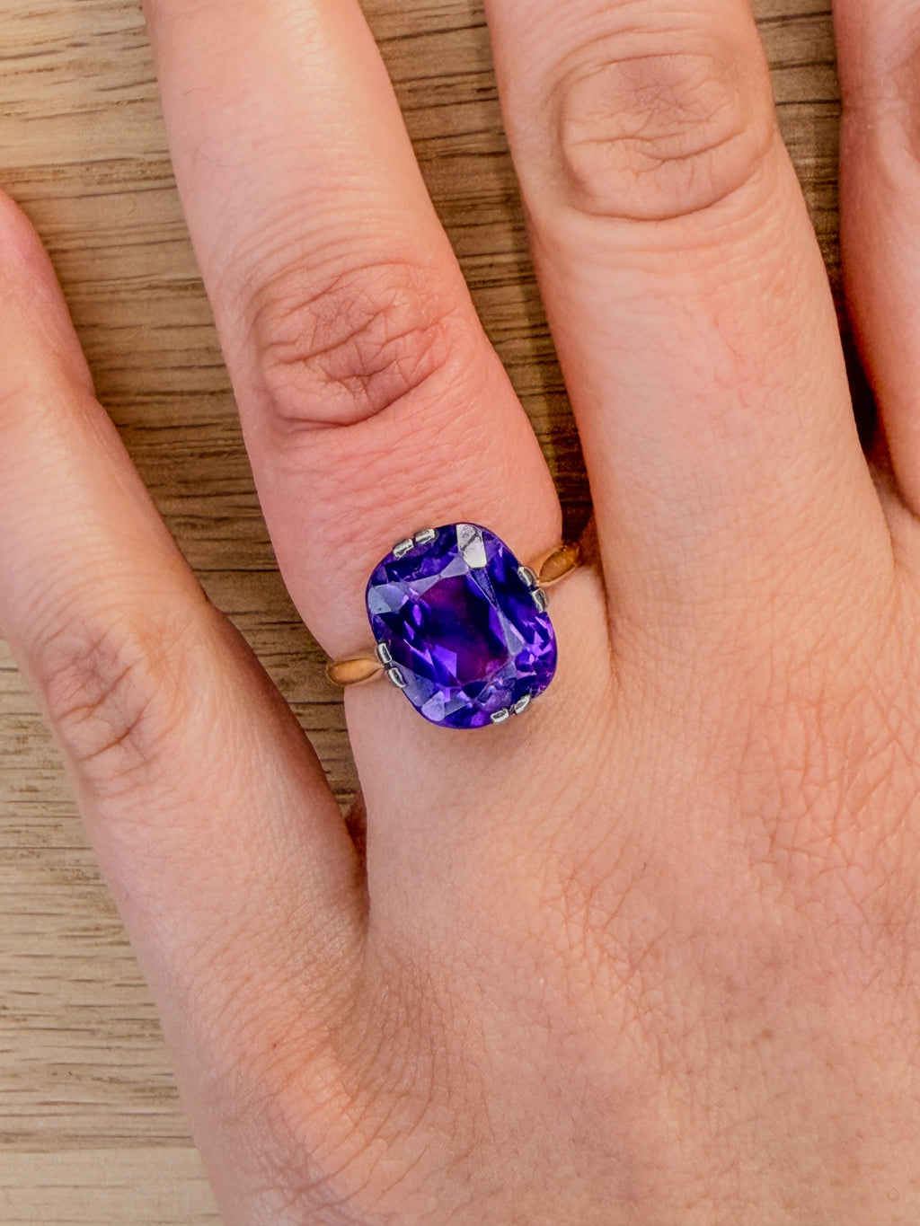 14ct Gold and Amethyst Ring