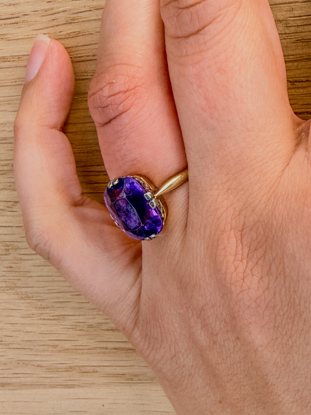 14ct Gold and Amethyst Ring