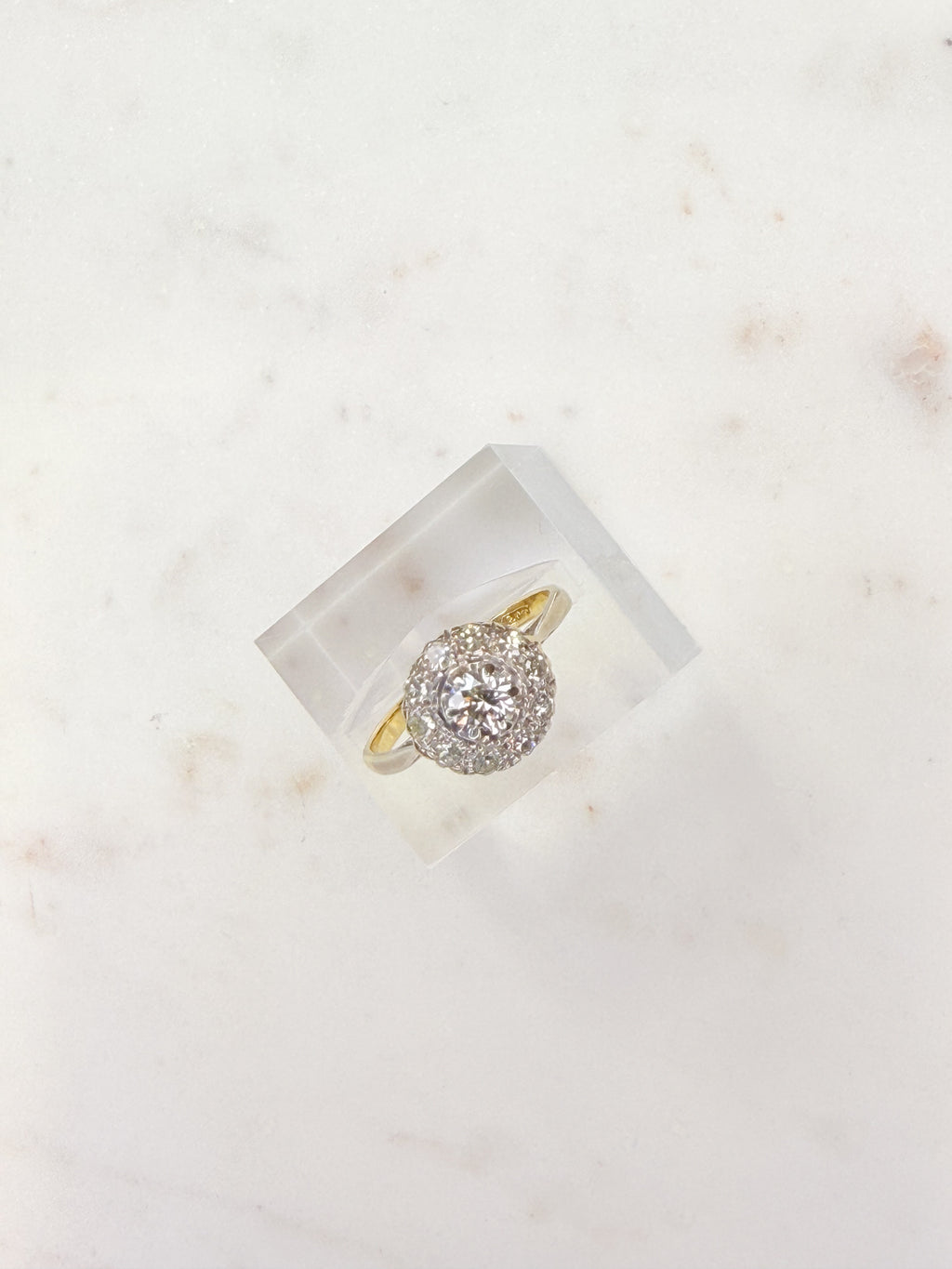 18ct Gold and Diamond Cluster