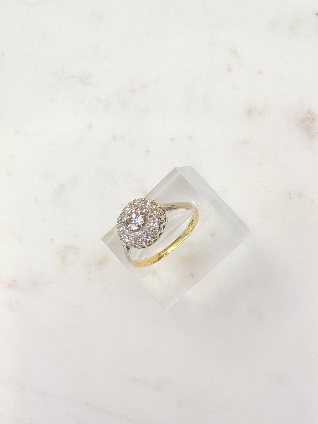 18ct Gold and Diamond Cluster