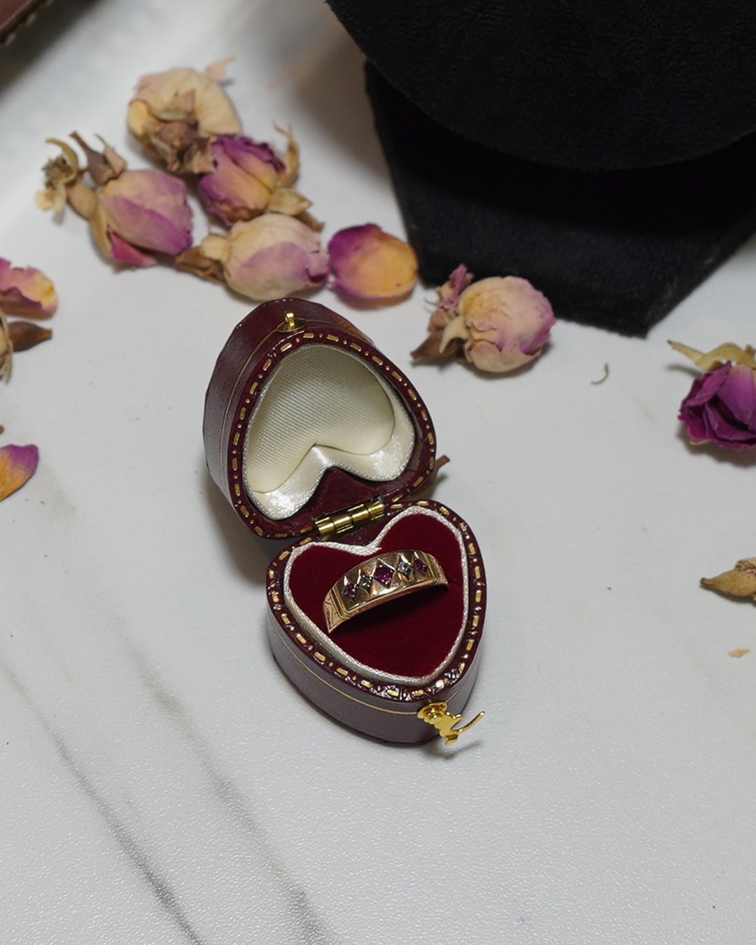 Ruby and Diamond 15ct gold Ring