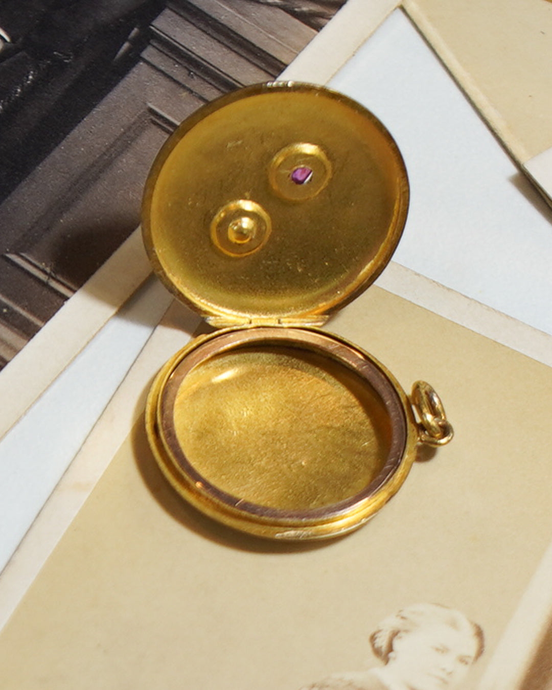 Antique Gold Locket with Ruby and Diamond