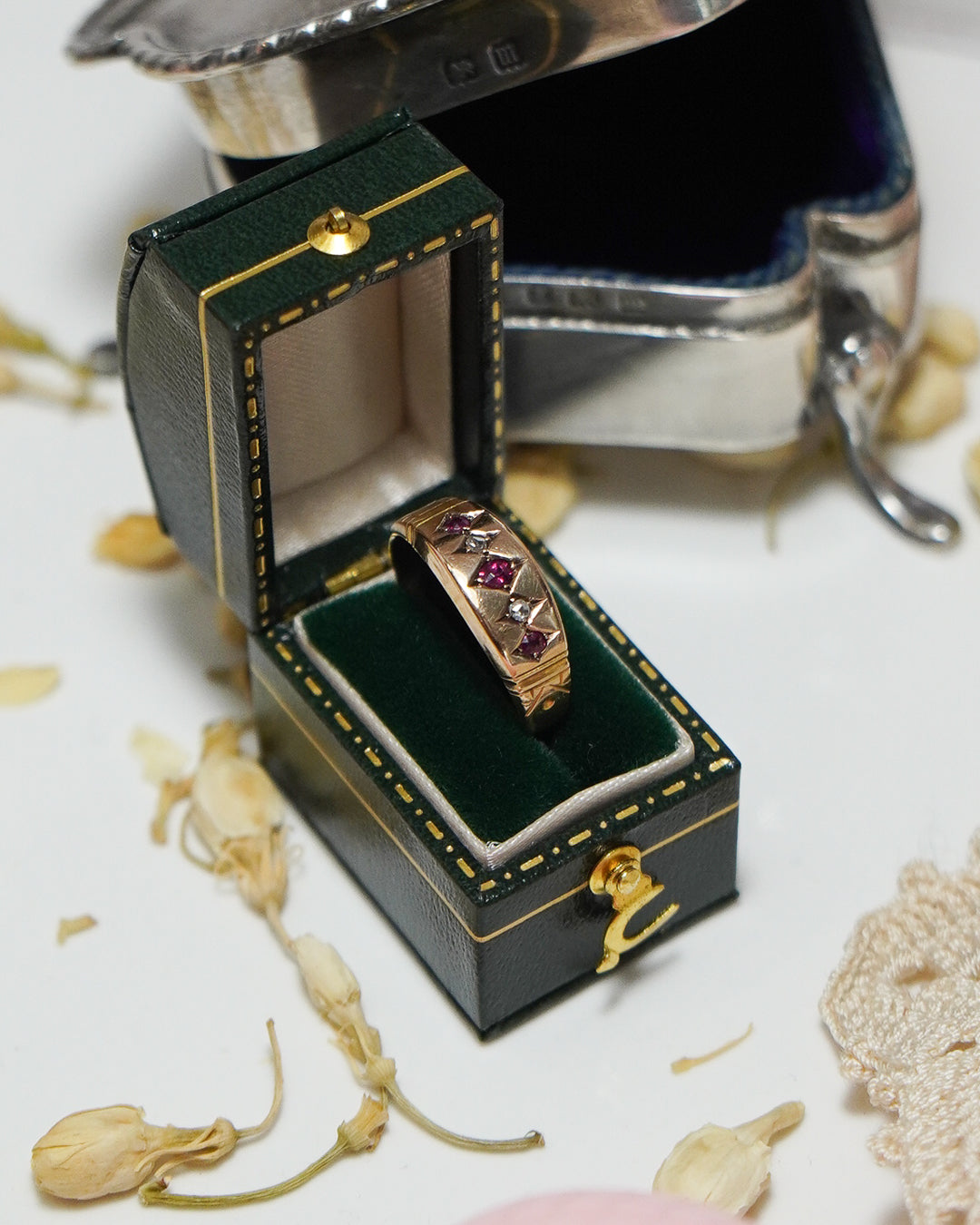 Ruby and Diamond 15ct gold Ring