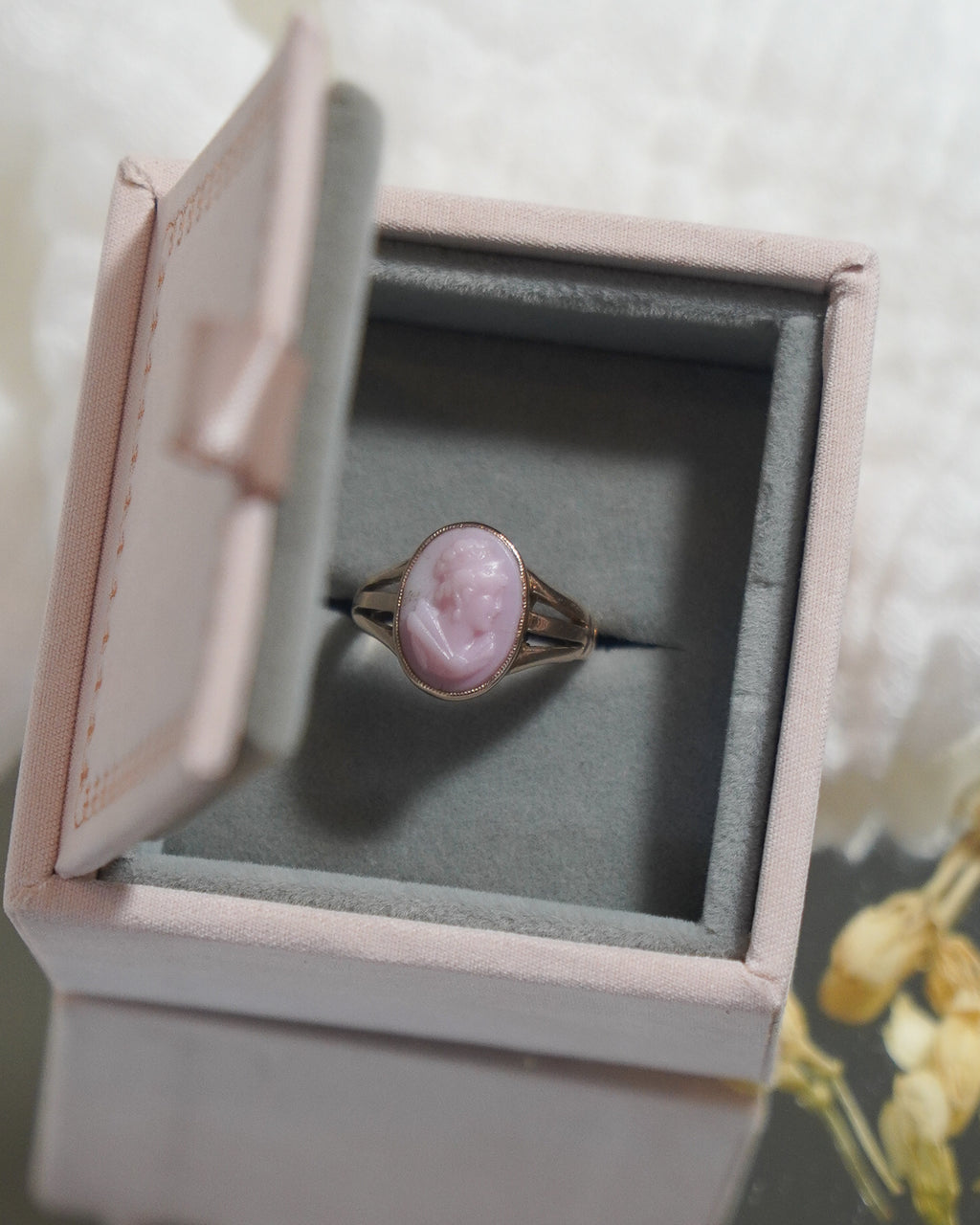 9ct Gold Cameo Ring