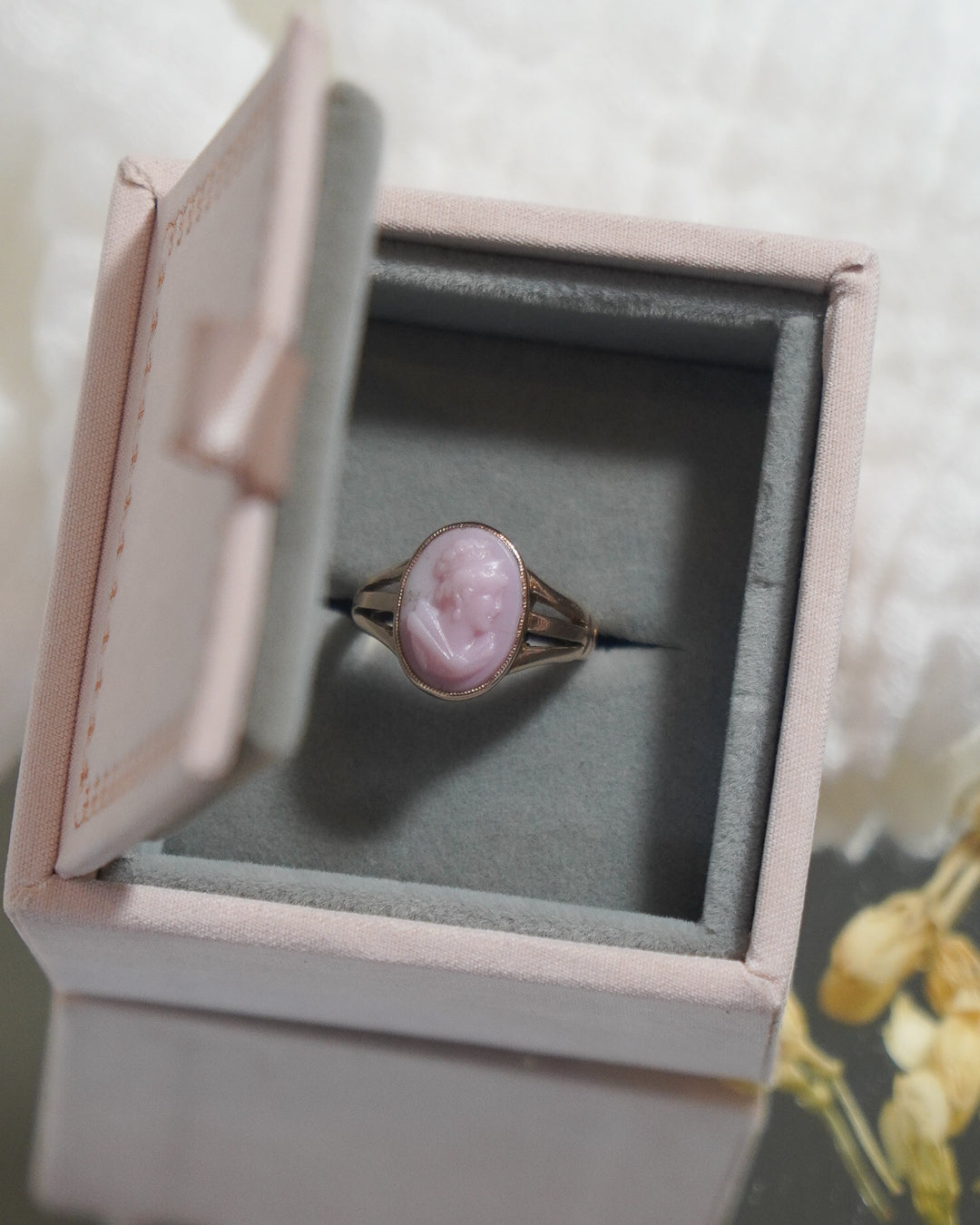 9ct Gold Cameo Ring