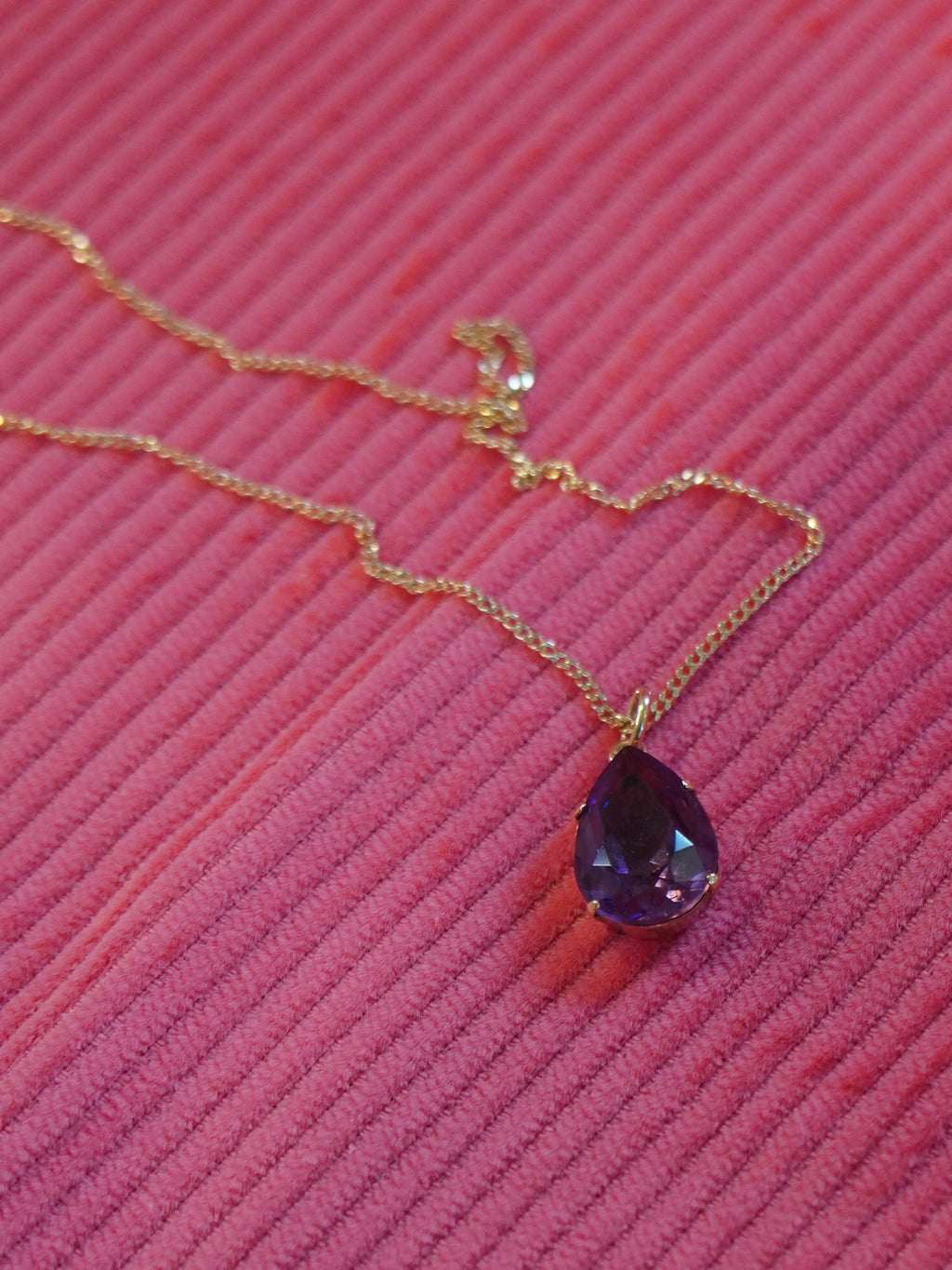 Purple Pendant and chain