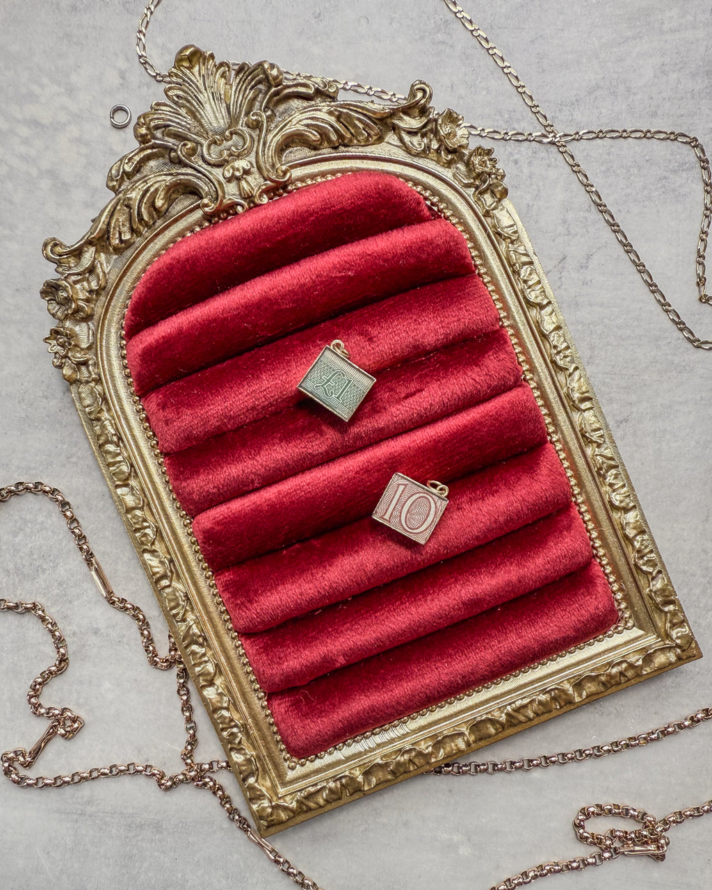 Vintage Mad Money Charm 9CT Gold