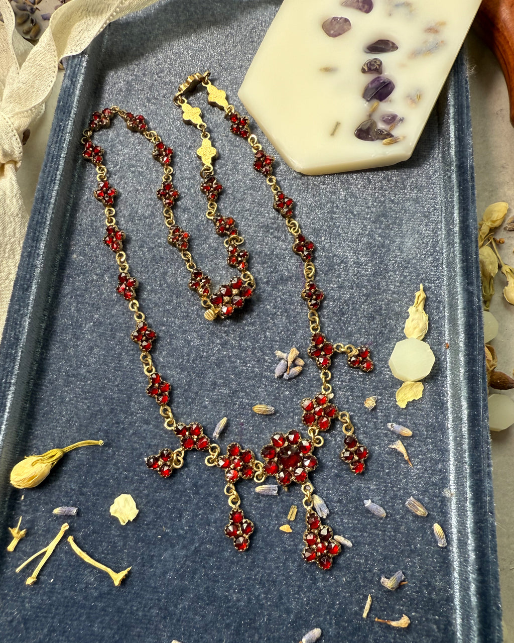 A Victorian Garnet drop necklace