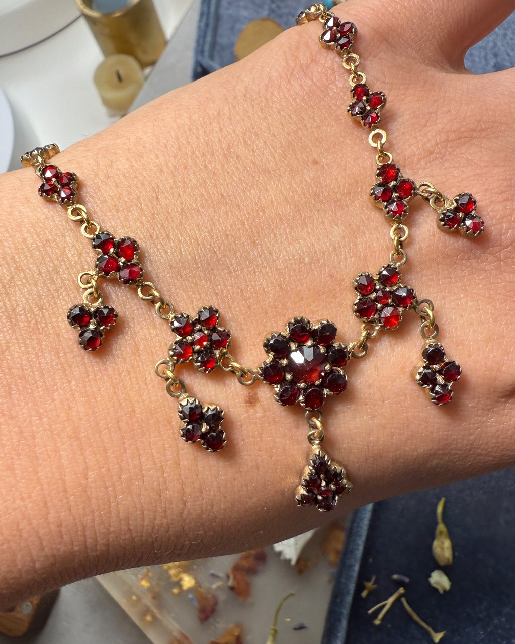 A Victorian Garnet drop necklace