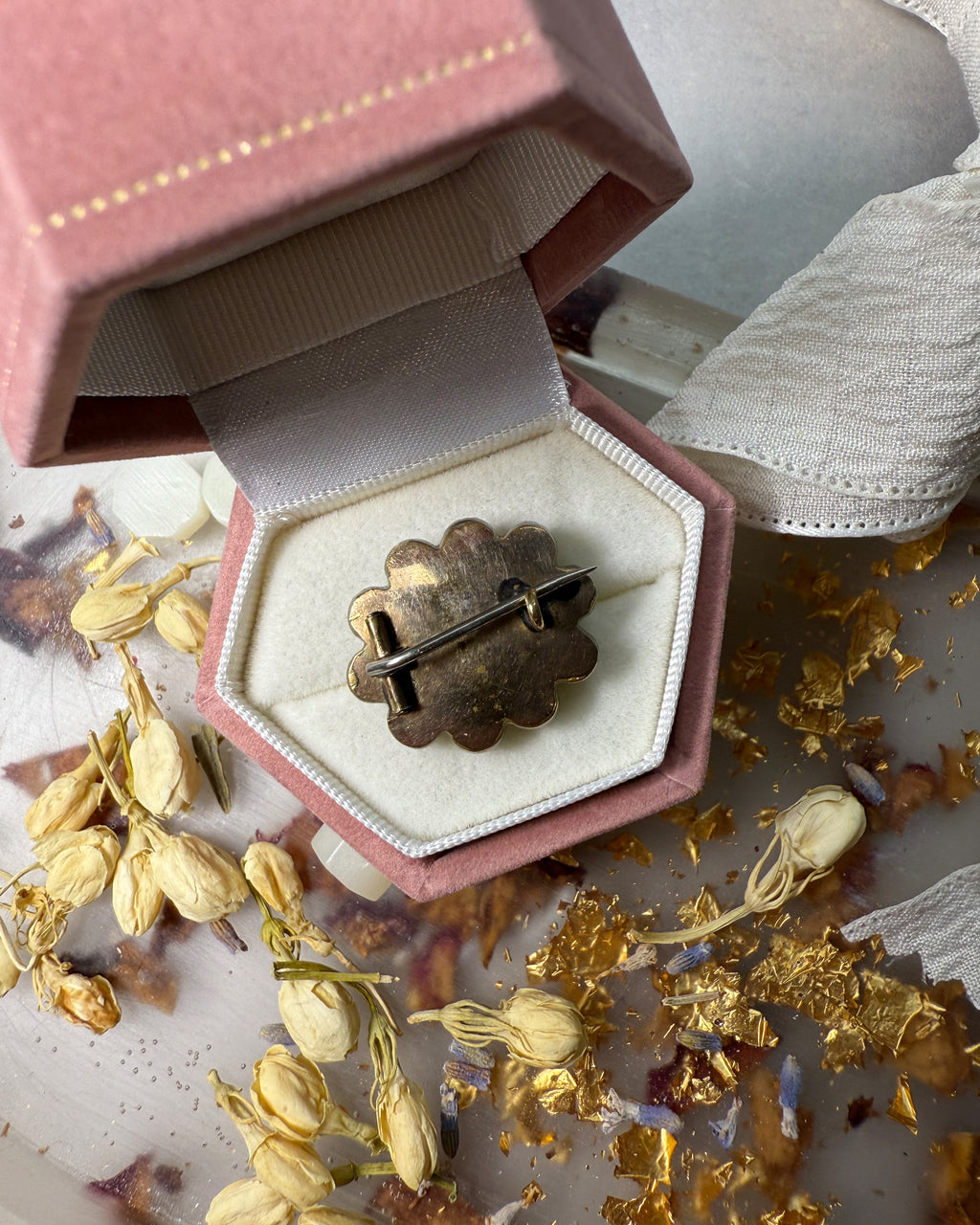 Early Victorian flat cut 'garnet' flower brooch