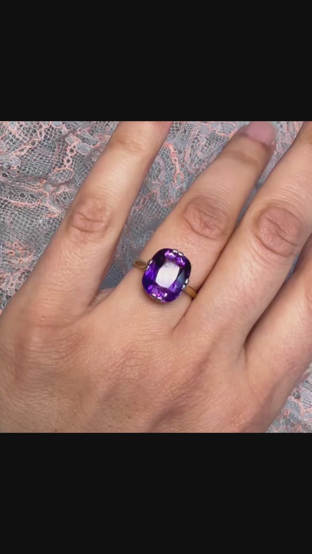 14ct Gold and Amethyst Ring